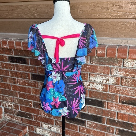 Women's Ruffle V Neck Flounce Sleeve Floral Tummy Control Swim Suit Size XL NWT - Picture 5 of 8